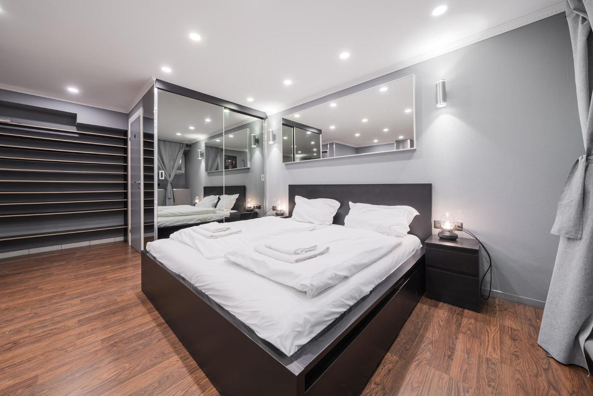 Islandijos Self Check-In Basement Apartments VNO Exterior foto